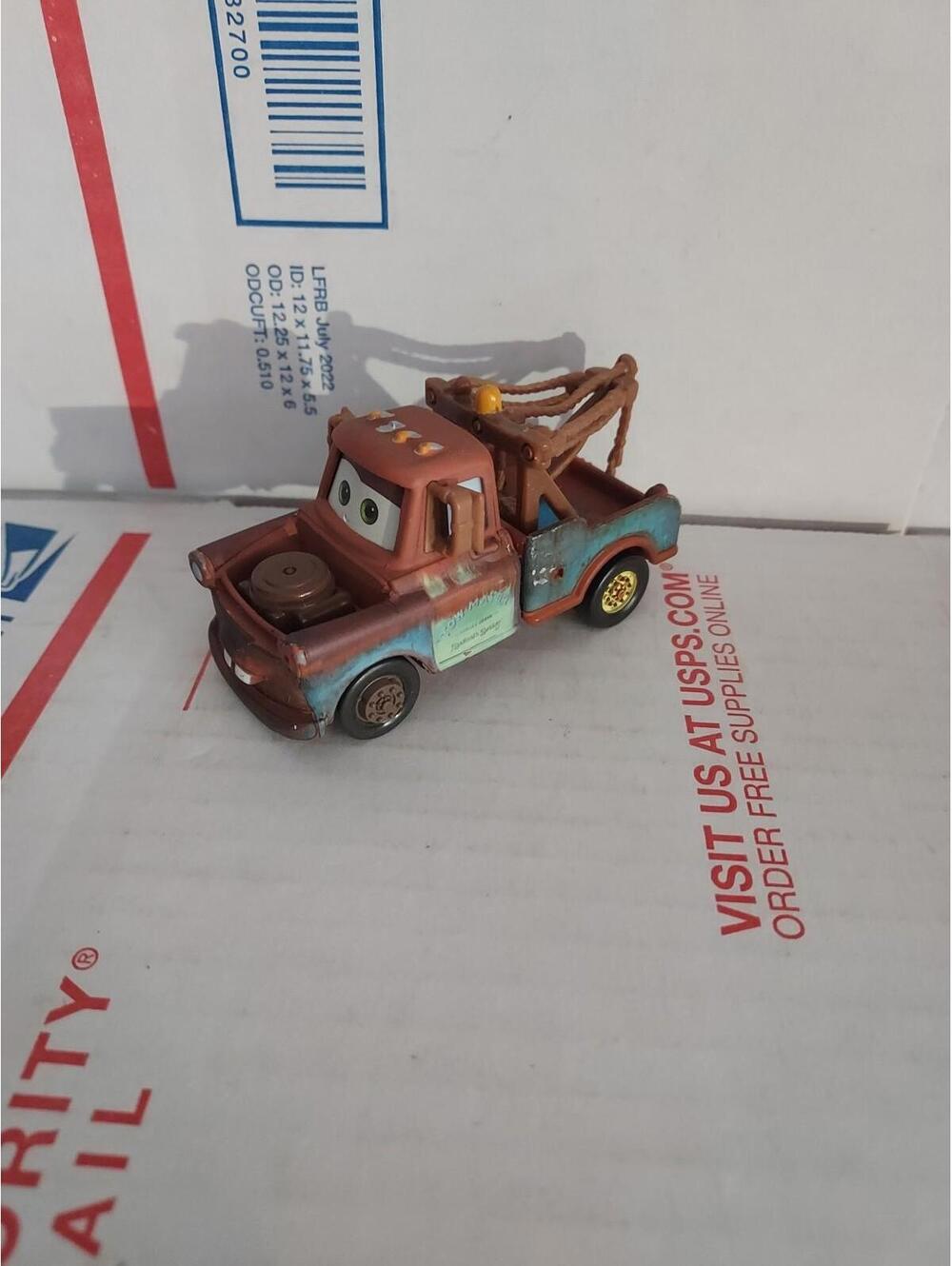 Disney Pixar Cars 3 - Tow Mater #95 - Diecast World of Toy Cars Mattel - T6#24